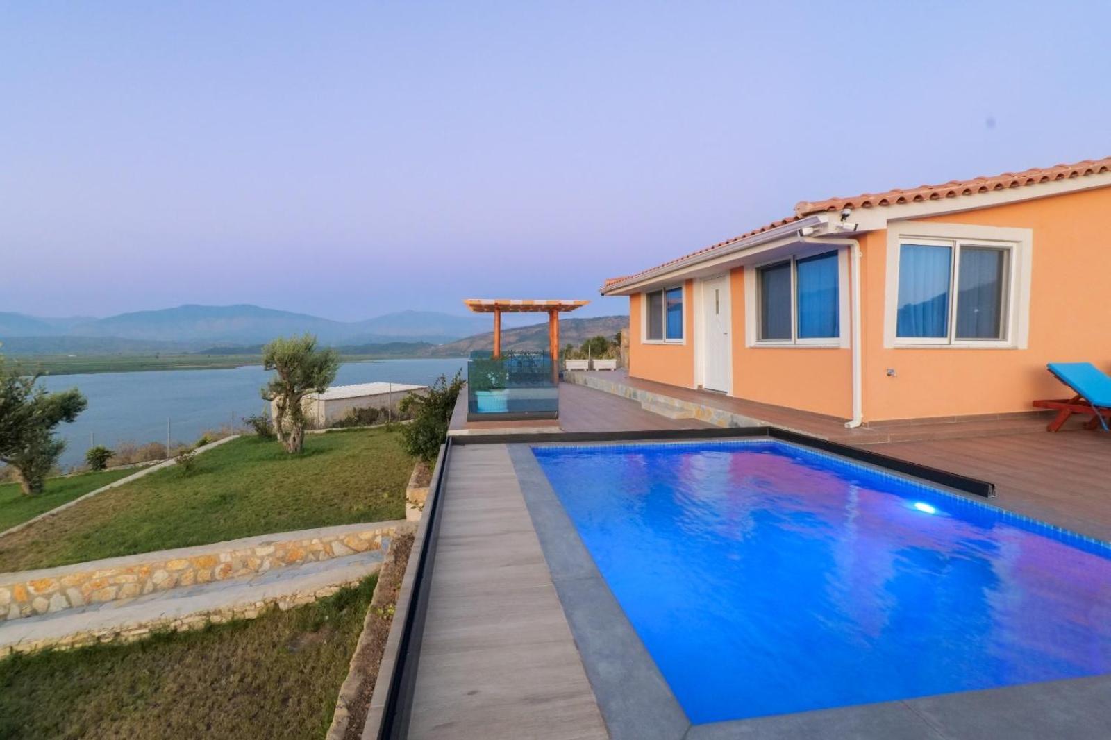 Twins Villa Sarandë Exterior foto