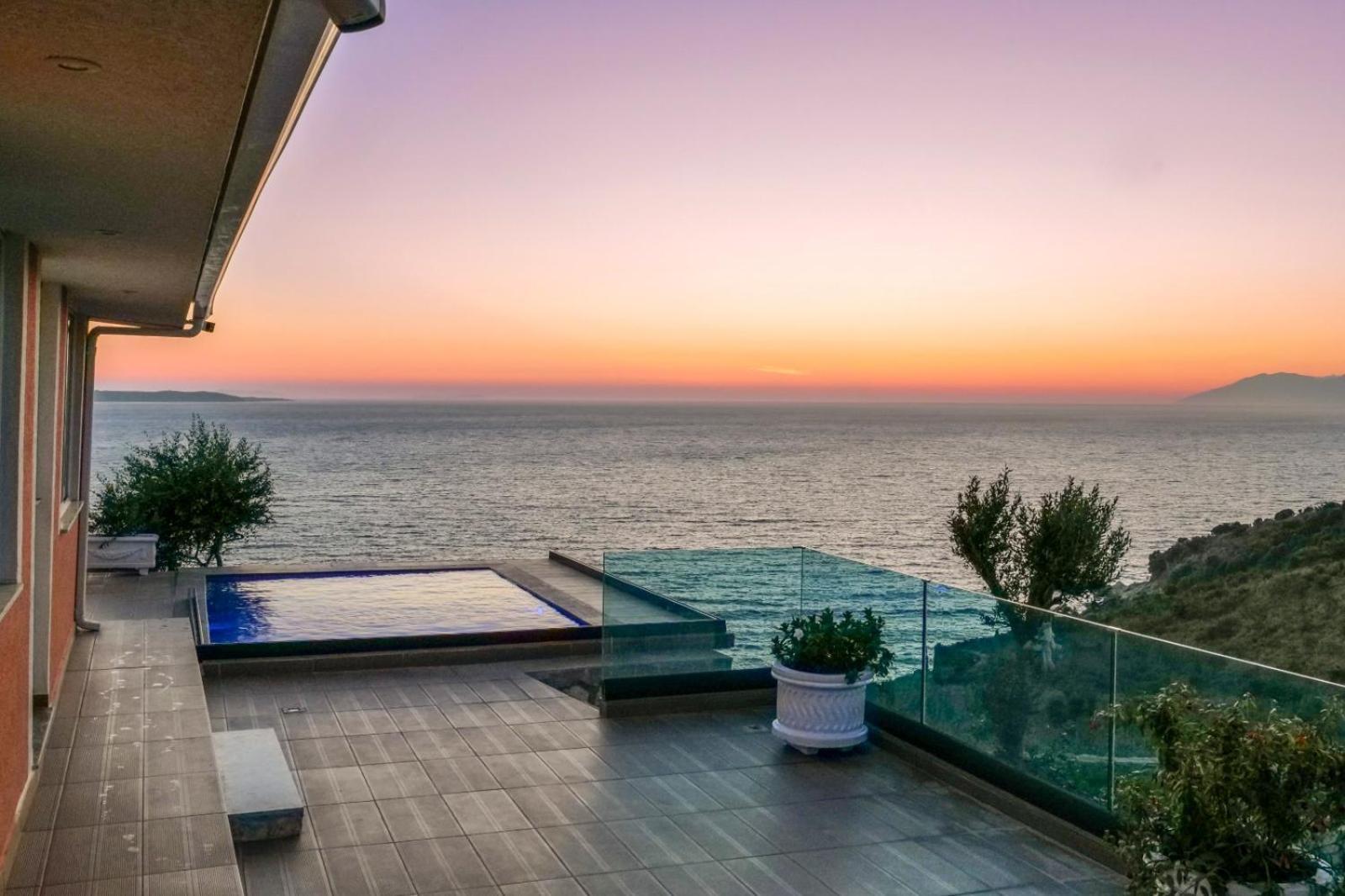 Twins Villa Sarandë Exterior foto